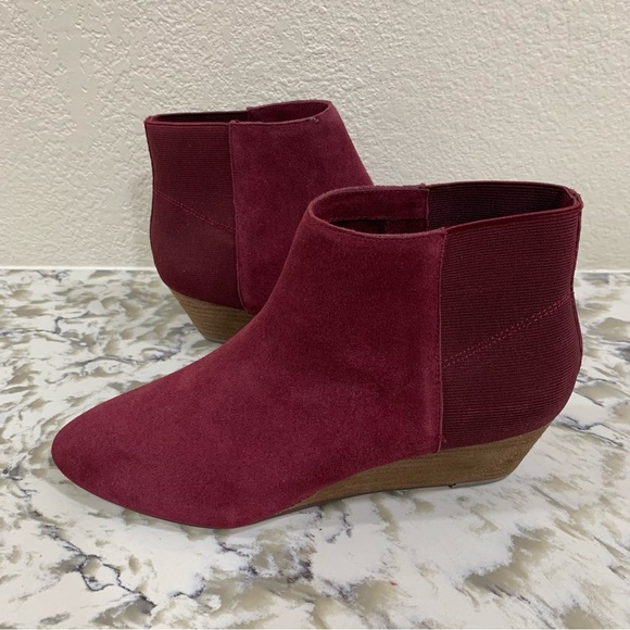 NEW Sole Society Women Suede burgundy maroonn Ankle Bootie Sz. 8.5 - Picture 4 of 9